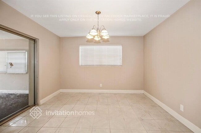 200 SW 65th Way