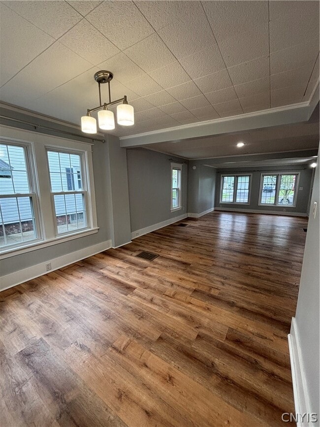 Photo - 119 N Pearl Ave