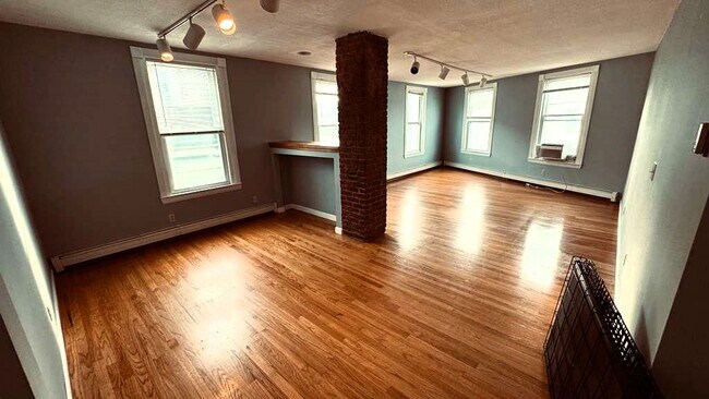 62 River St Unit 3