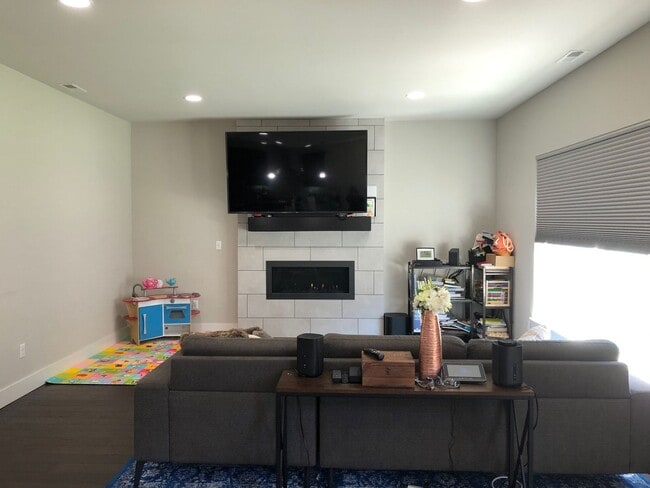 Photo - Majestic Home at Silver Peak Estates with 5 Bed and 3 Bath