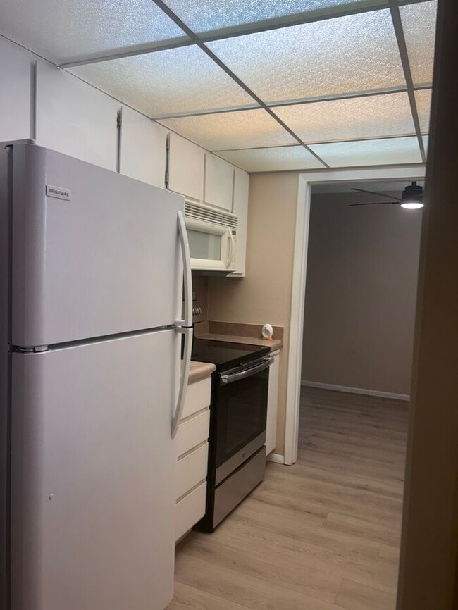 Photo - 13720 N 98th Ave