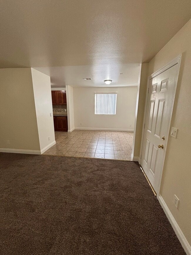 Photo - 157 W 89th St