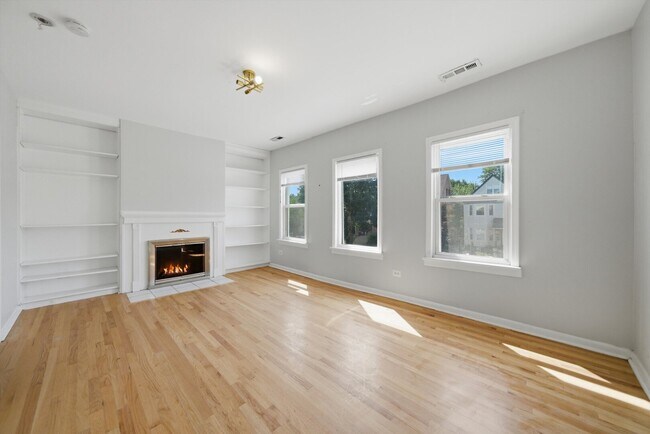 Photo - 1915 Asbury Ave
