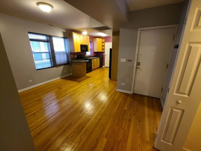 Photo - 2318 W Rosemont Ave Unit 2