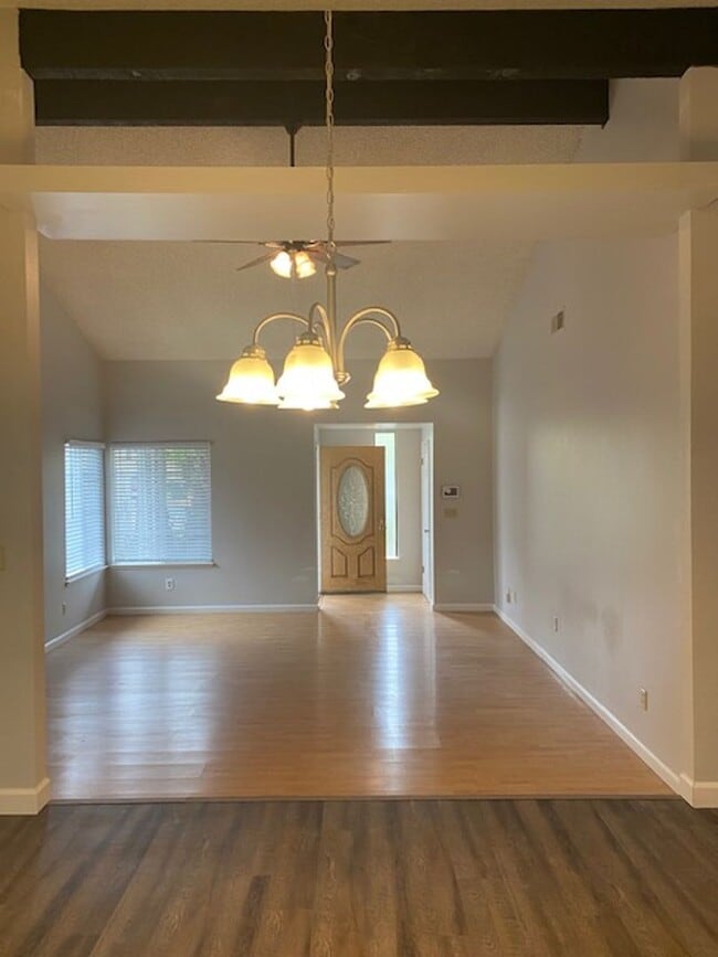 Photo - trov68 Unit 6832