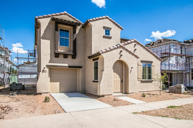 Building Photo - 3Br Home $1799 59th Ave/Broadway