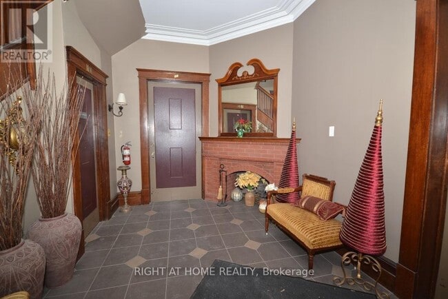 Photo - 17 Marlborough Ave