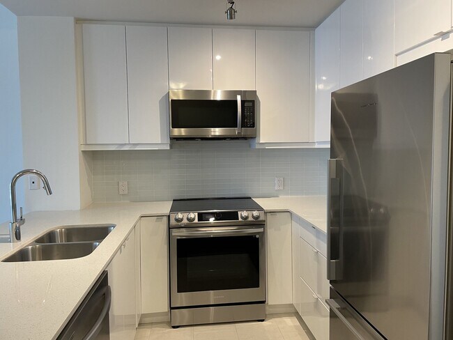 Photo - 50 Thomas Riley Rd Unit 722