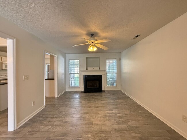 Photo - 1148 Academic Dr