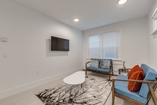 Photo - 1425 Haro St Unit 104