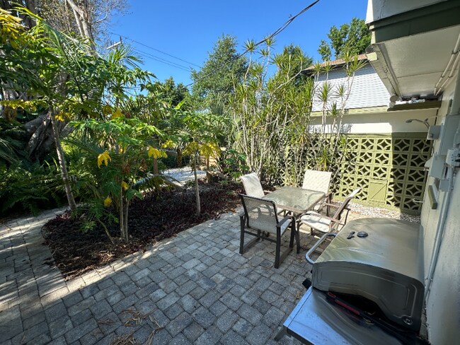 Photo - 1648 Maravilla Ave