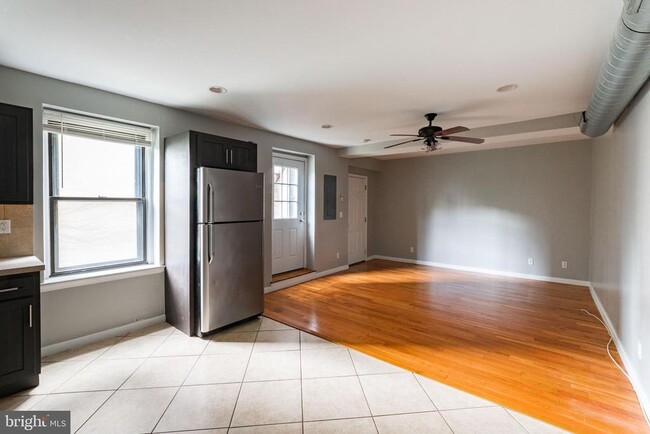 Photo - 1909 Green St Unit 2N