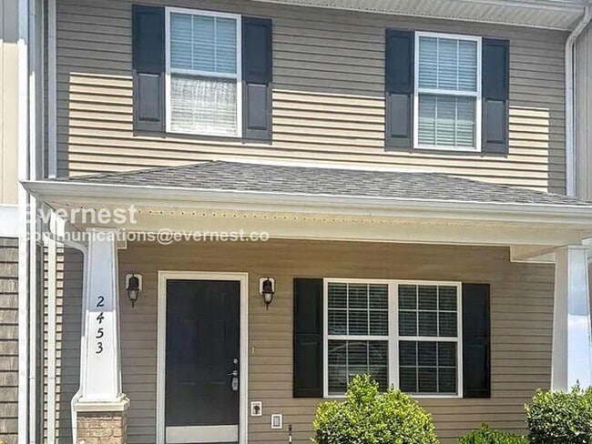 Building Photo - 2453 New Holland Cir