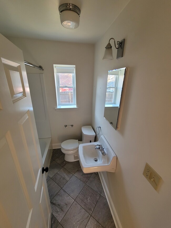 Photo - 1403 N Scott St Unit A