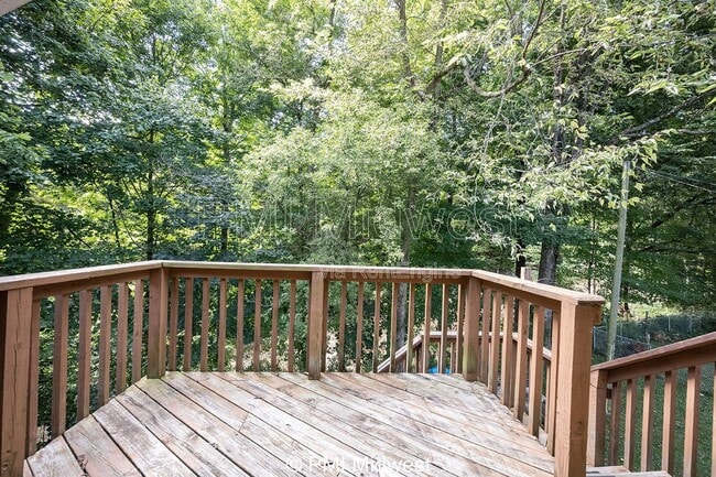 Photo - 395 E Main St