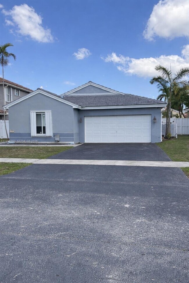 Photo - 19227 NW 22nd St