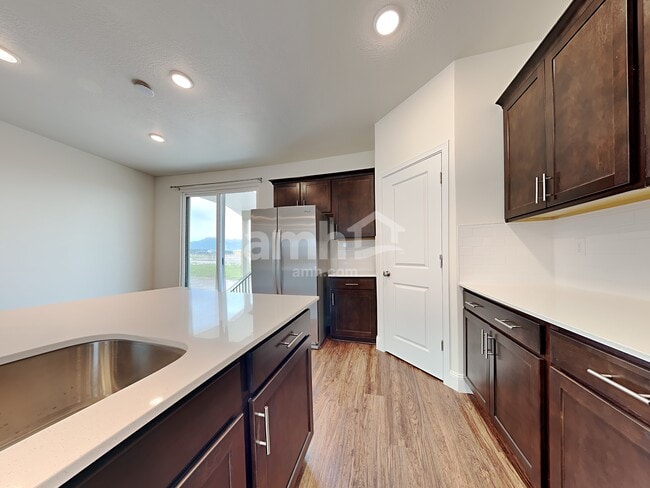 Photo - 3321 S 2580 W