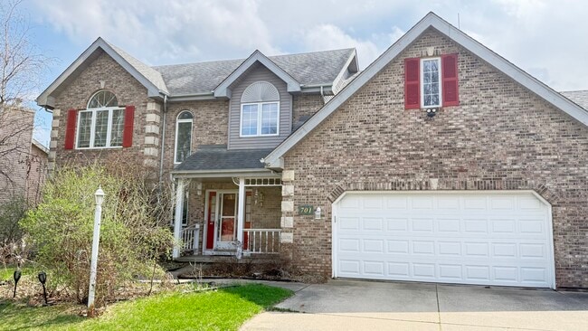 Building Photo - 701 Ondossagon Way