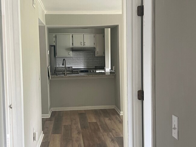 Photo - 10933 Harrowfield Rd Unit 10933