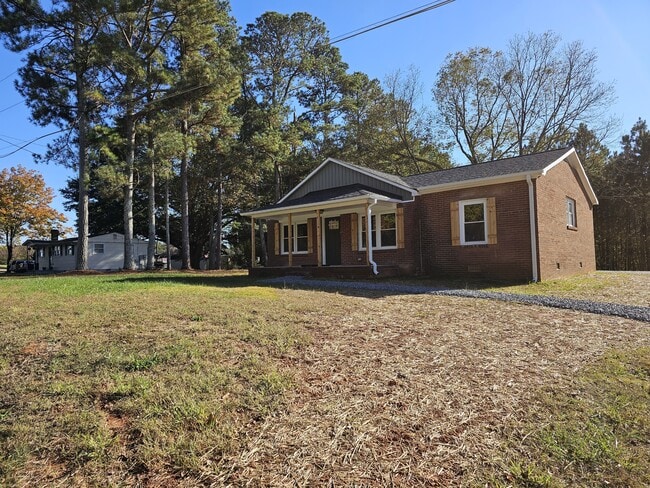 Building Photo - 2113 Delview Rd