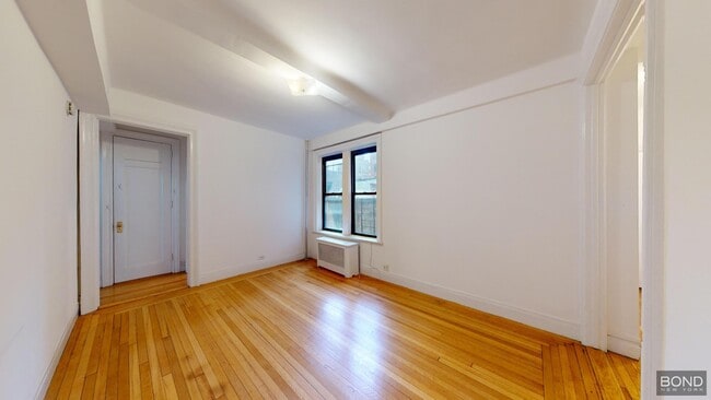 Building Photo - 325 W 77th St Unit 4A Rental