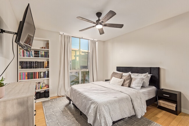 Photo - 1225 E Medlock Dr Unit 102