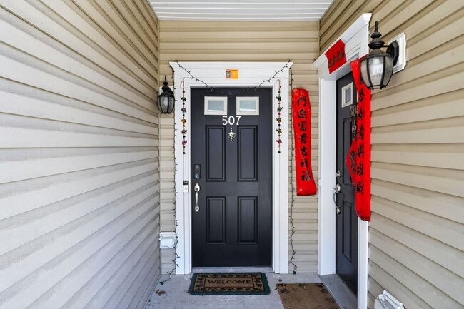 Photo - 507 Greenland Square