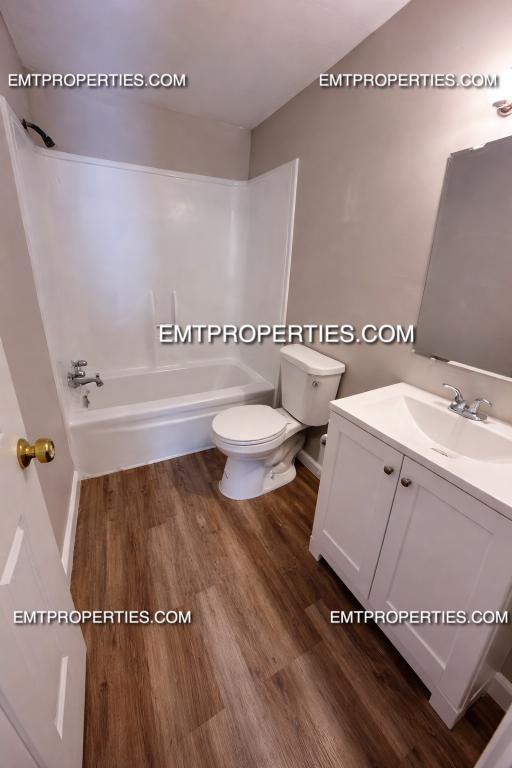 Photo - 2523 Crehore St