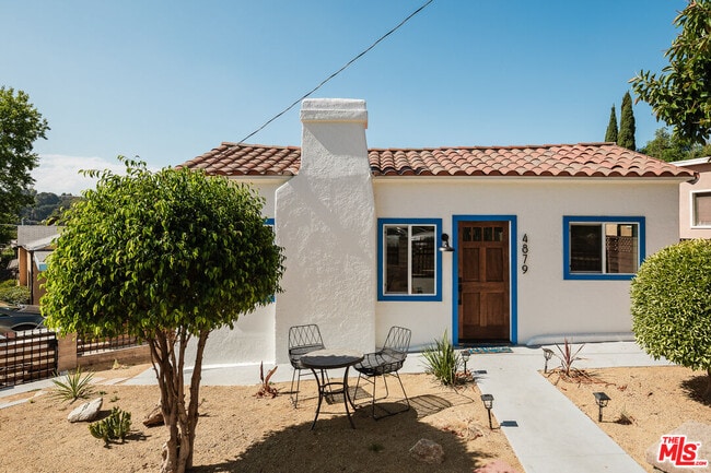 Building Photo - 4879 Hartwick St