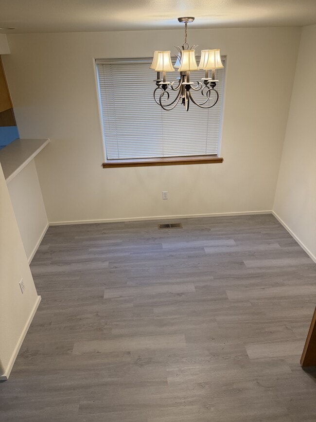 Photo - 1511 Hollyhock Dr