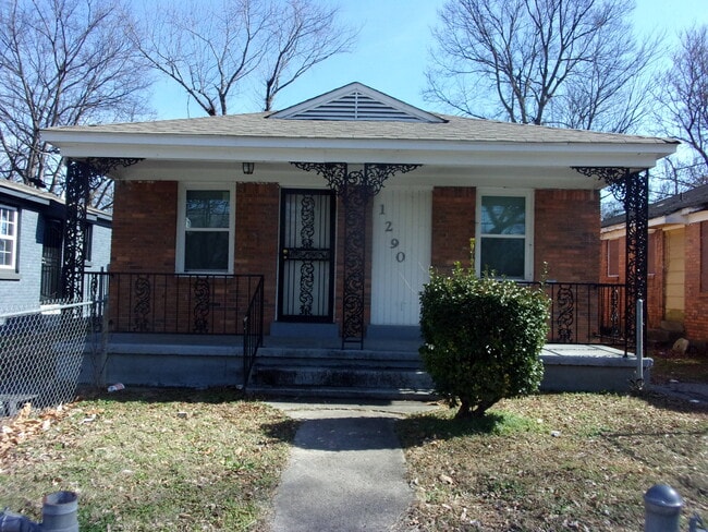 Building Photo - 1290 N McNeil St