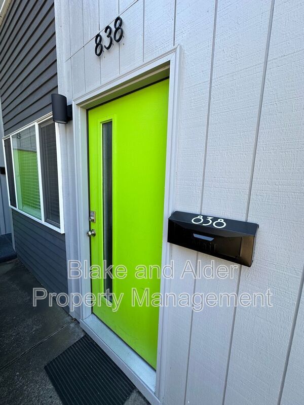 Photo - 838 SE 42nd Ave