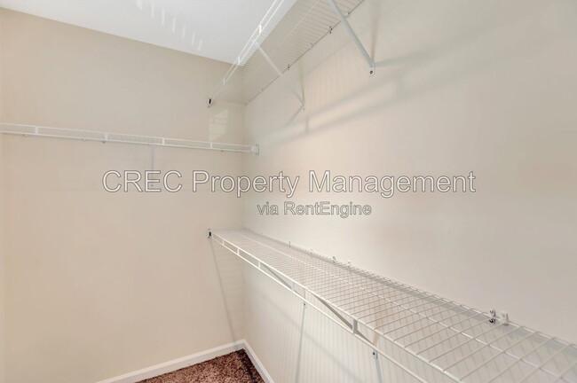 Photo - 140 Buchanan Cir