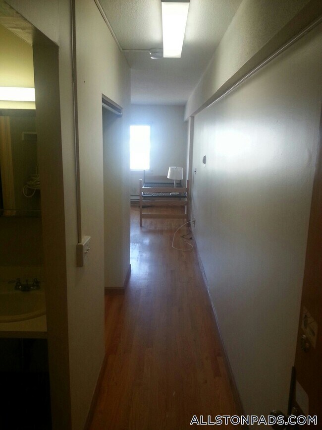 Photo - 1110 Commonwealth Ave Unidad 709