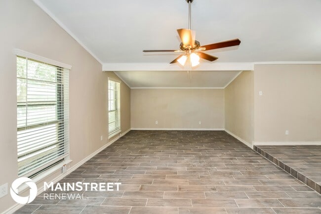 Photo - 2902 Branch Oaks Dr