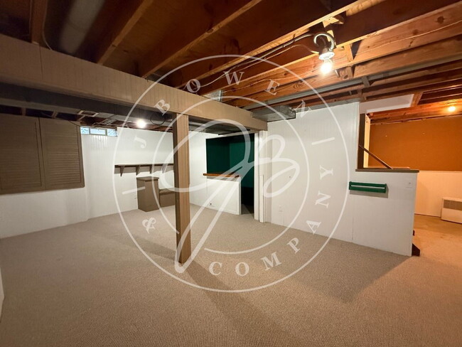 Photo - "Charming 3-Bedroom Perrysburg Home with 3 Baths and a Finished Basement!"