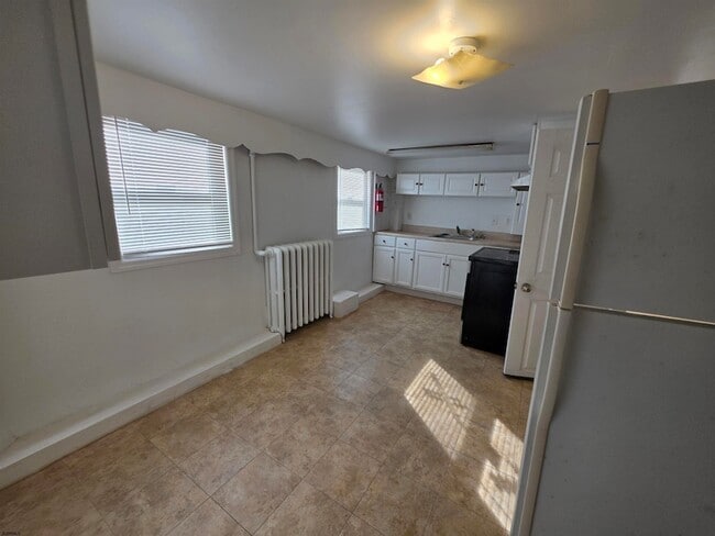 Photo - 45 N Windsor Ave