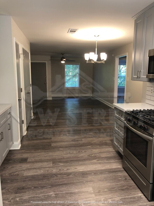 Photo - 1044 Garner Rd SW