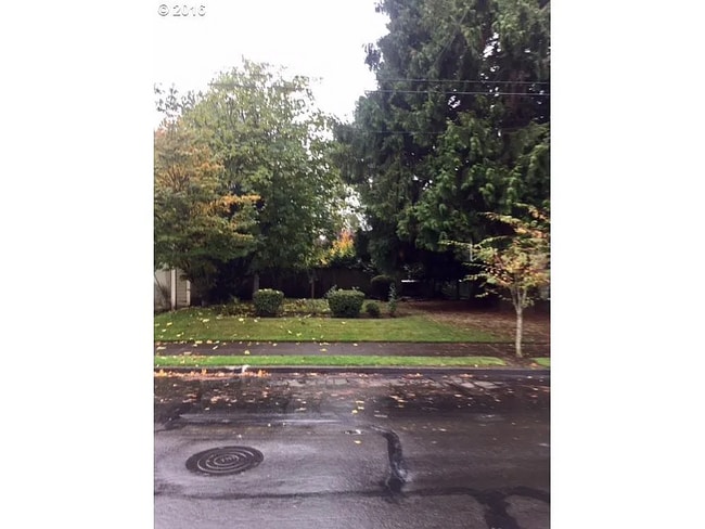 Photo - 506 NE Skidmore St