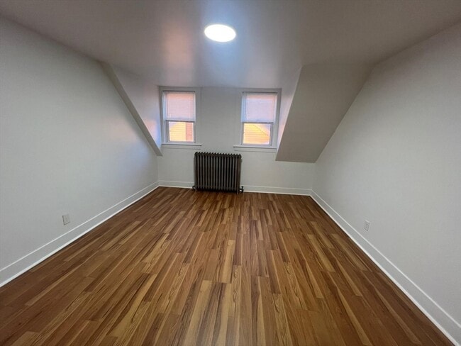 Photo - 974 Plymouth Ave Unit 3