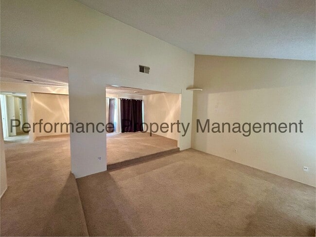 Photo - Spacious 3 Bed/2 Bath NE Bakersfield Home w/ RBP & $0 Deposit Option