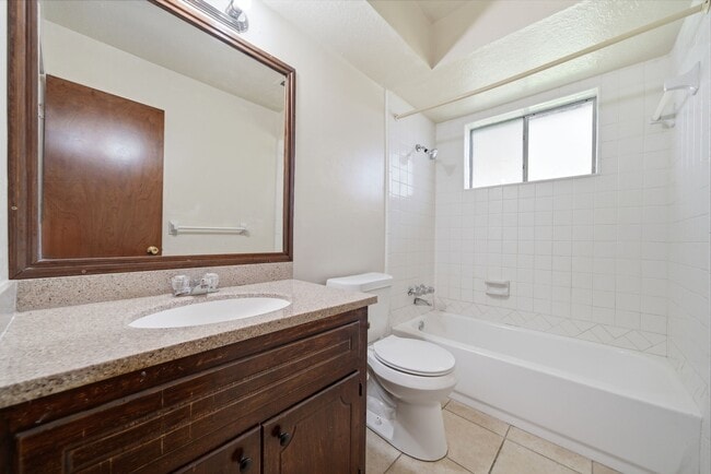 Photo - 4506 Jamaica Ln