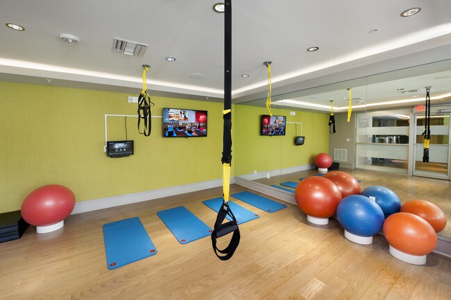 Photo - Cottonwood Bayview