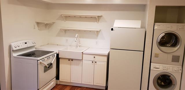 Building Photo - 2311 Balsam Dr Unit H306