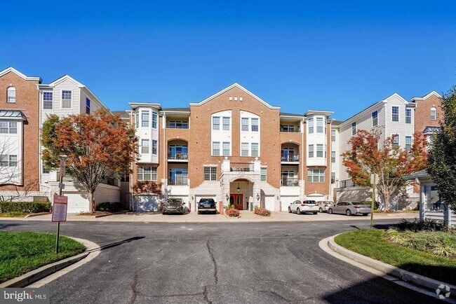 Building Photo - 5910 Great Star Dr Unit 203 Rental