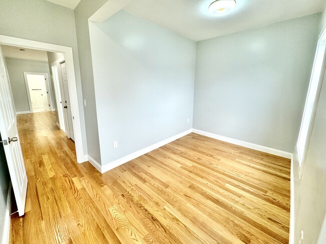 Photo - 190 Hillside St Unit 2