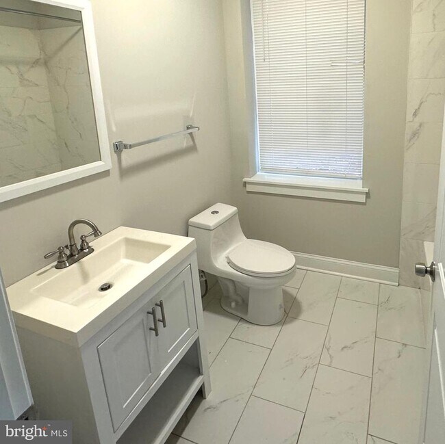 Photo - 3857 N Broad St Unit 2