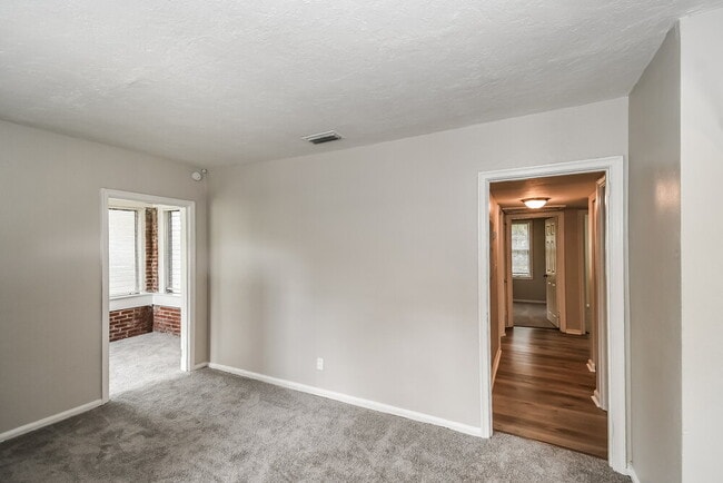 Photo - 1130 Saratoga Blvd