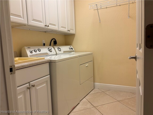 Photo - 6831 Sun N Lake Blvd