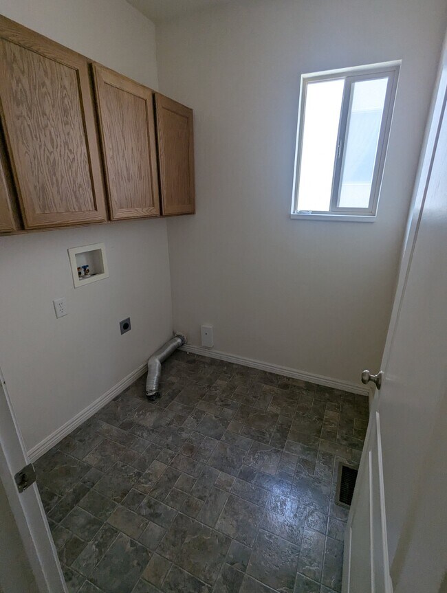 Photo - 6992 W 8090 S